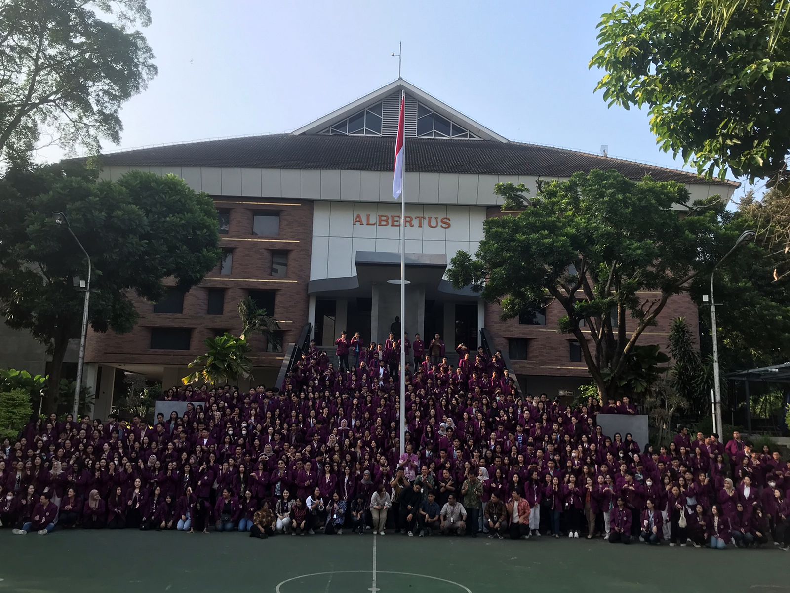 Pelepasan Mahasiswa Peserta Program KKU dan KKS Semester Genap 2024/2025